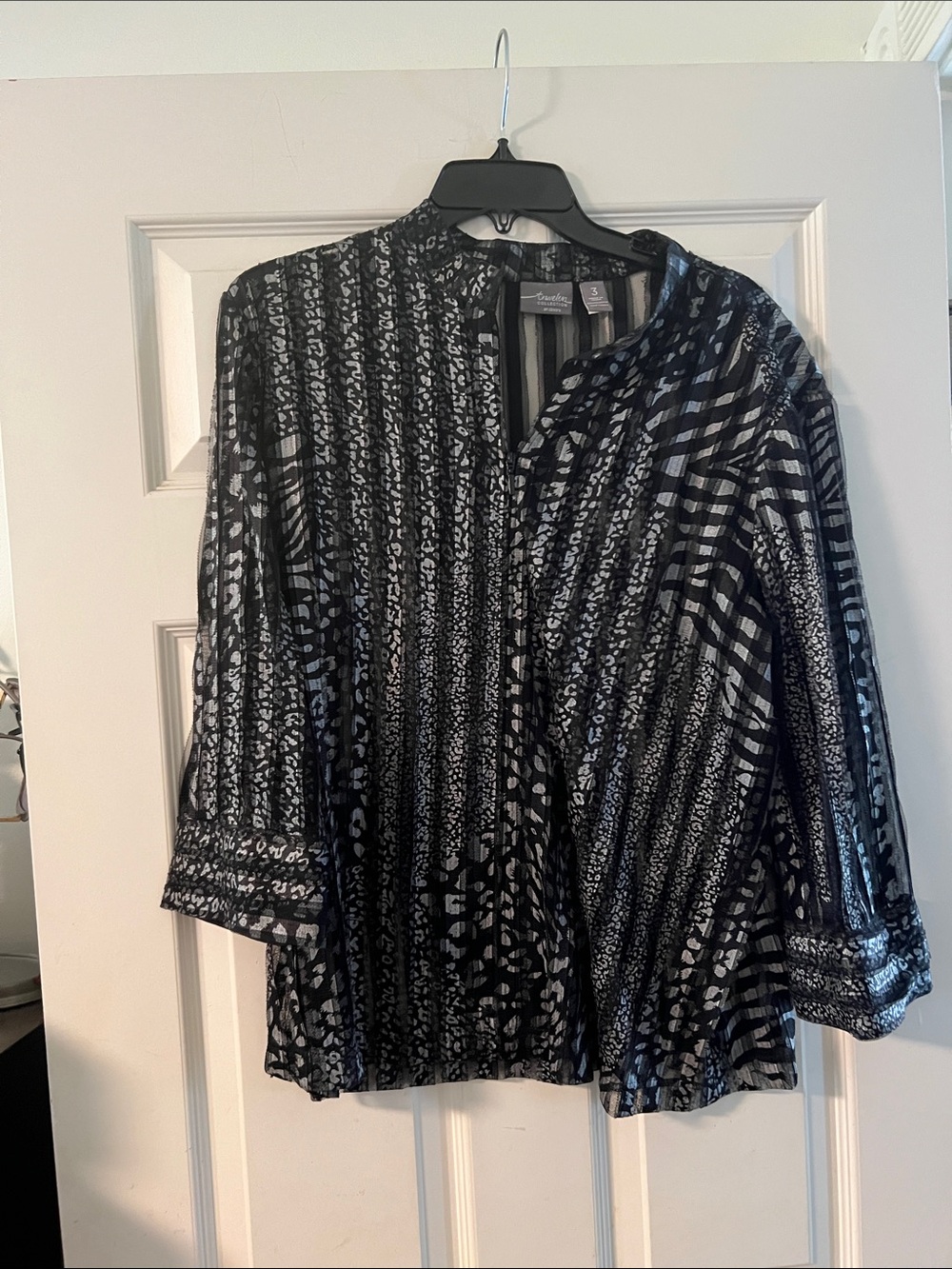 Textured Black & Silver Patterned Blouse with Mandarin Collar